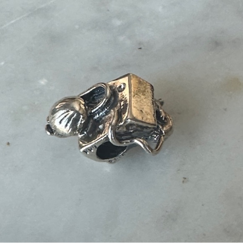 RETIRED 2012 Trollbeads Sterling Mice on Cheese Charm RARE - Picture 3 of 4